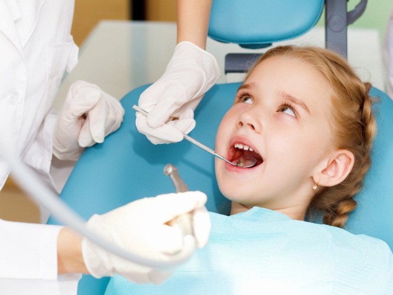 Aphthous stomatitis: สัญญาณ, สาเหตุ, การรักษา การป้องกันและรักษาโรคปากแข็งในเด็ก